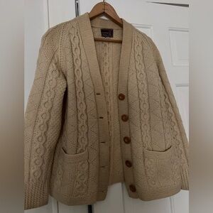Handknit in Ireland - wool cardigan. Size S from Harrods of London - vintage